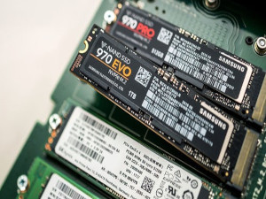 Memory & Storage